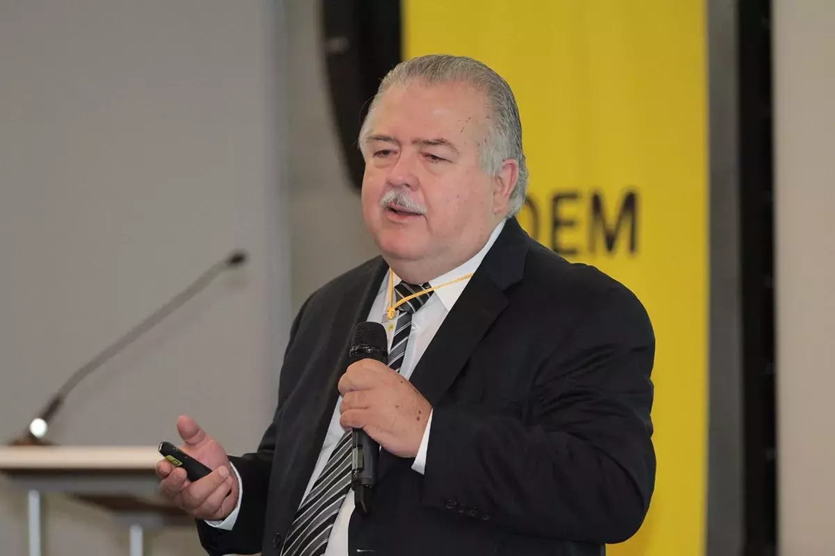 Archivo UDEM
