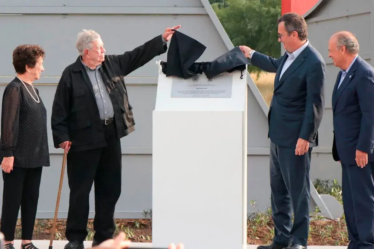 Teorema lunar tiene nuevo hogar