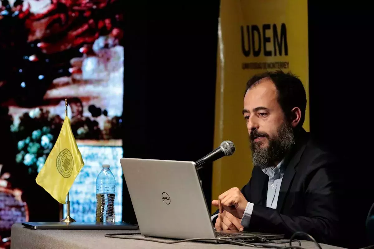 archivo UDEM