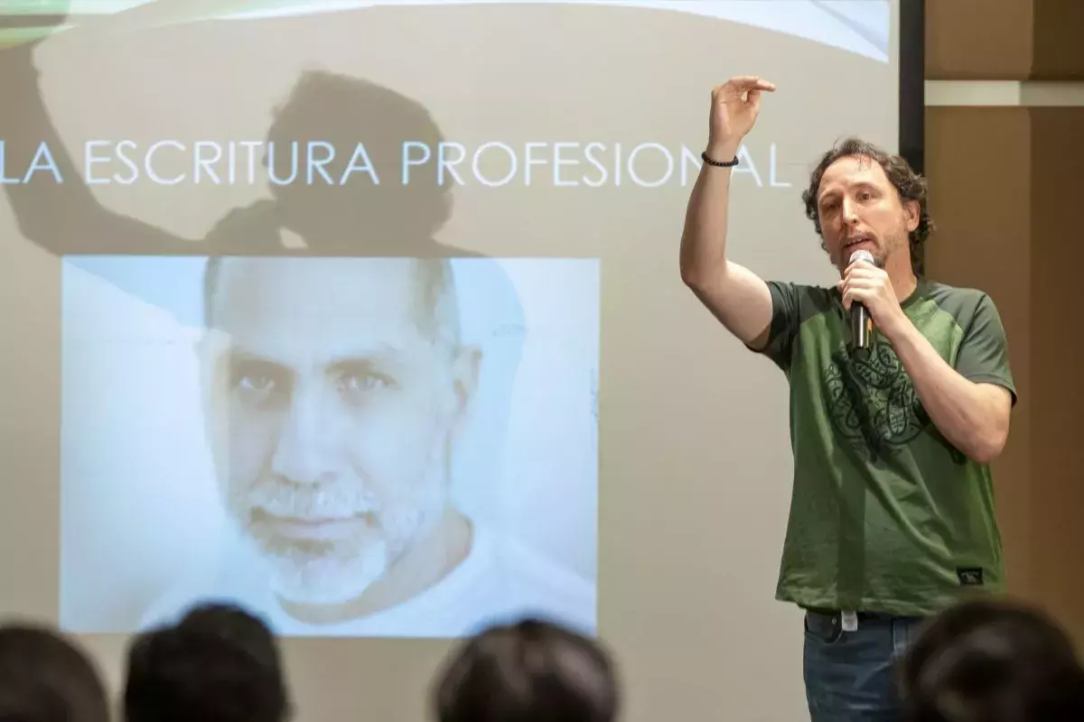 Archivo UDEM