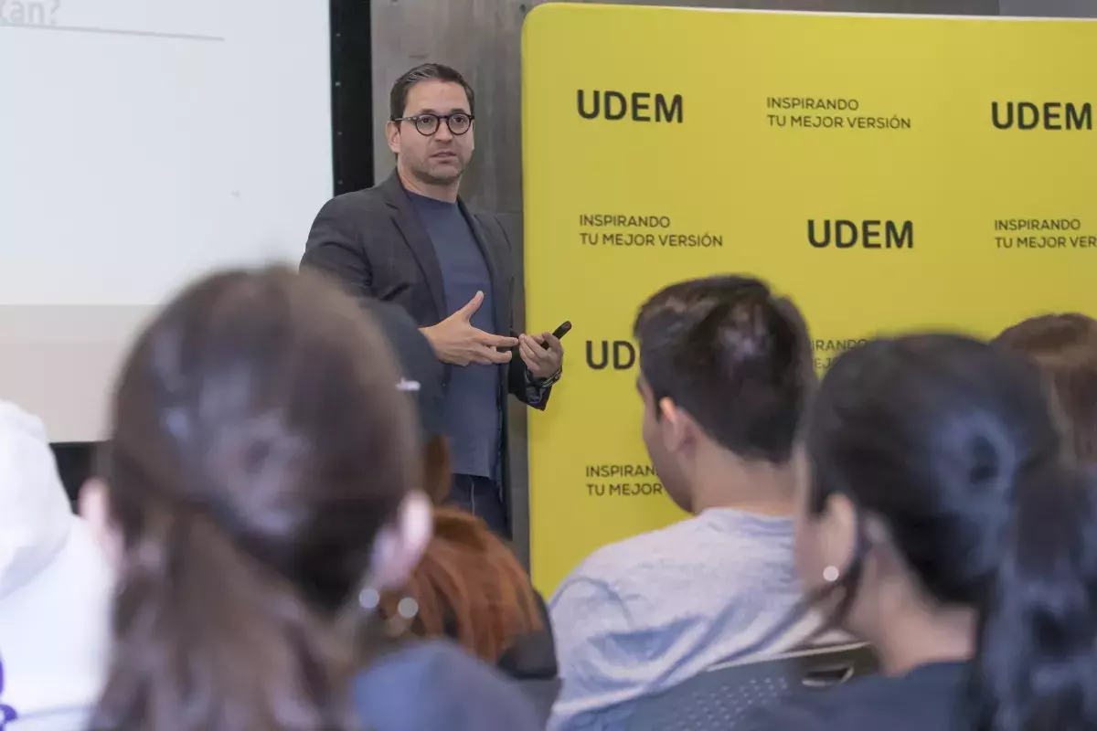 Archivo UDEM