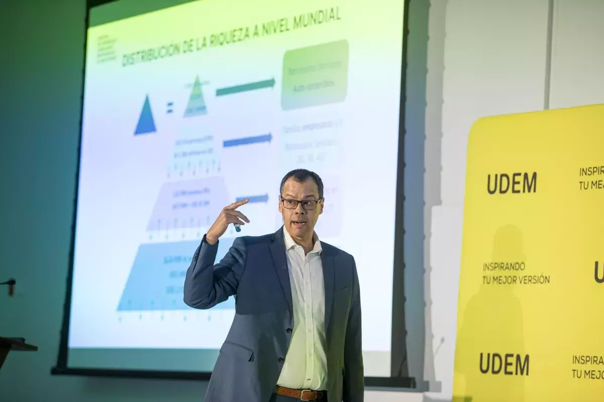 Archivo UDEM