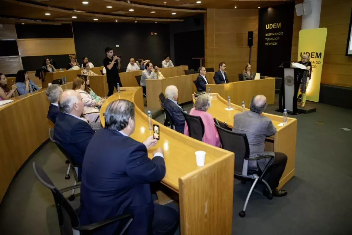 Archivo UDEM