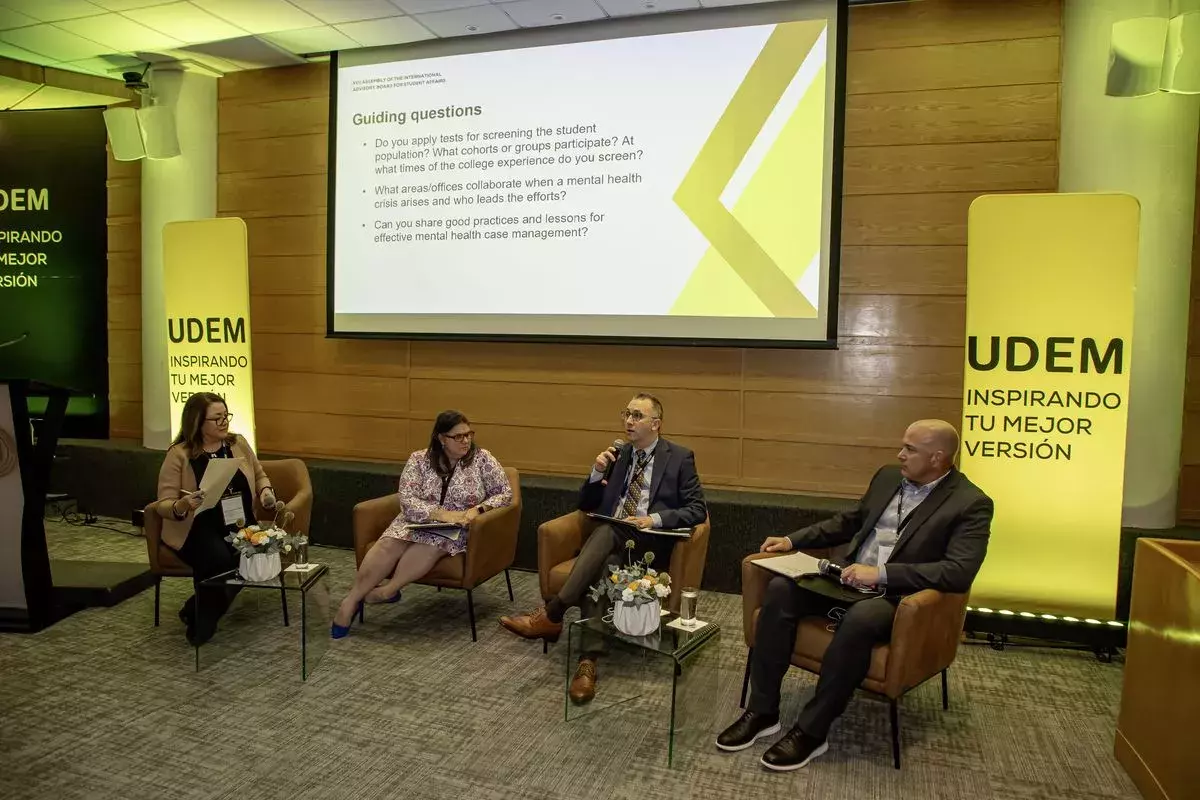 Archivo UDEM