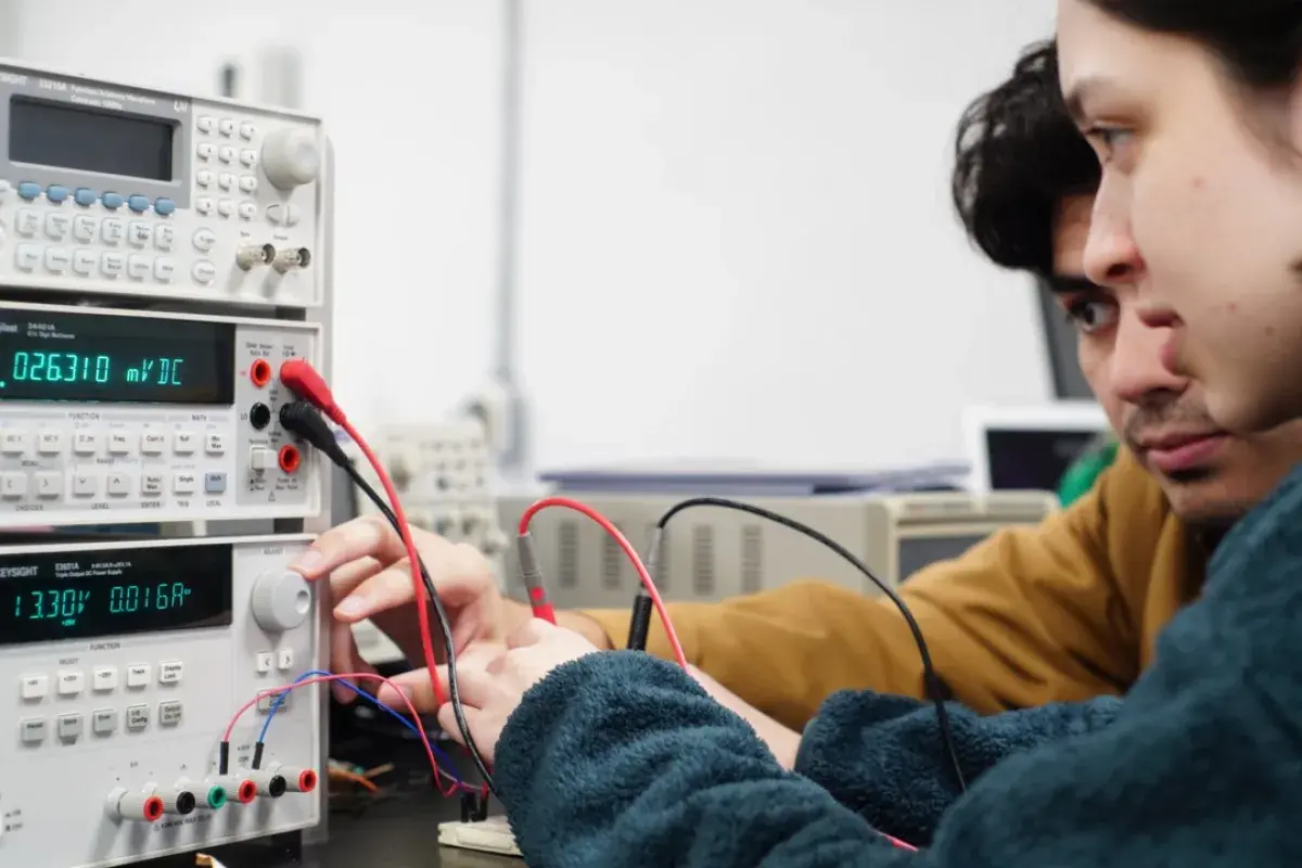 Electronics LaboratoryUDEM
