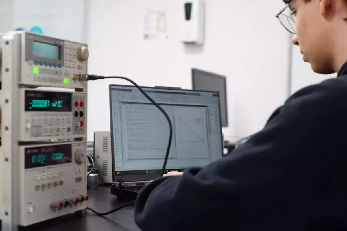 Electronics Laboratory UDEM