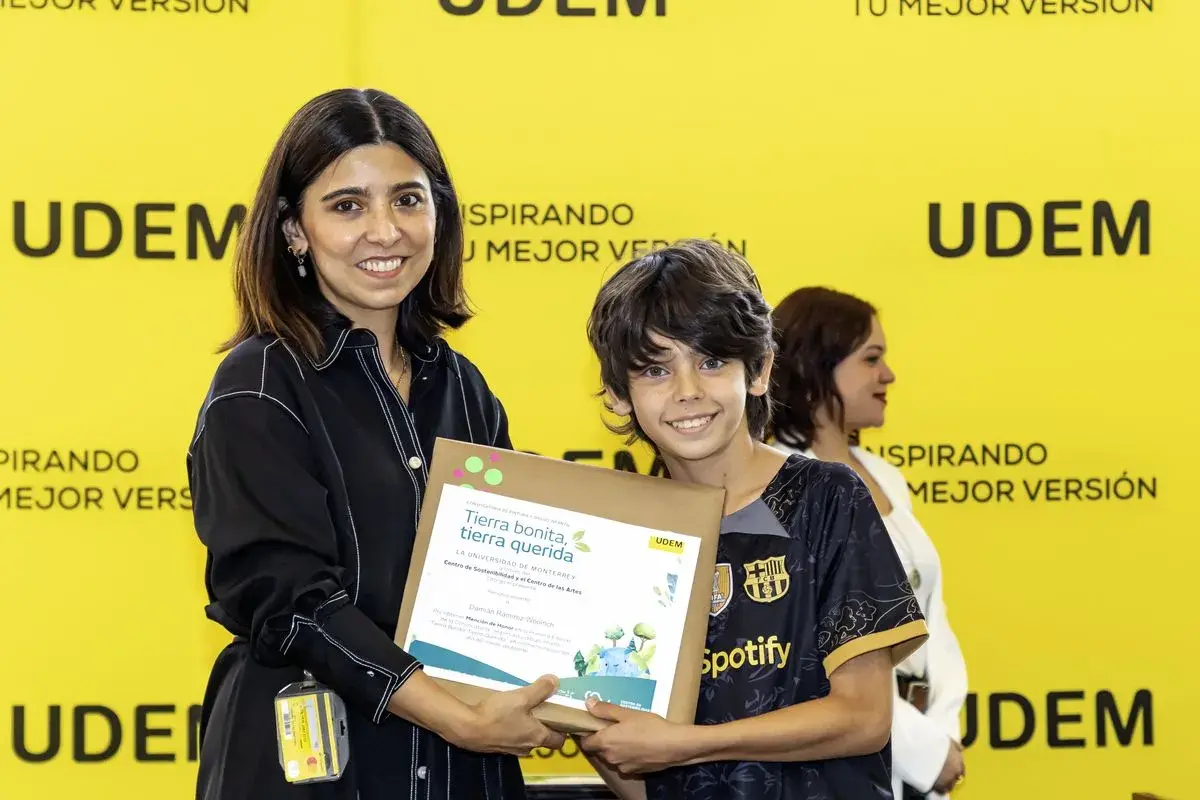 Archivo UDEM