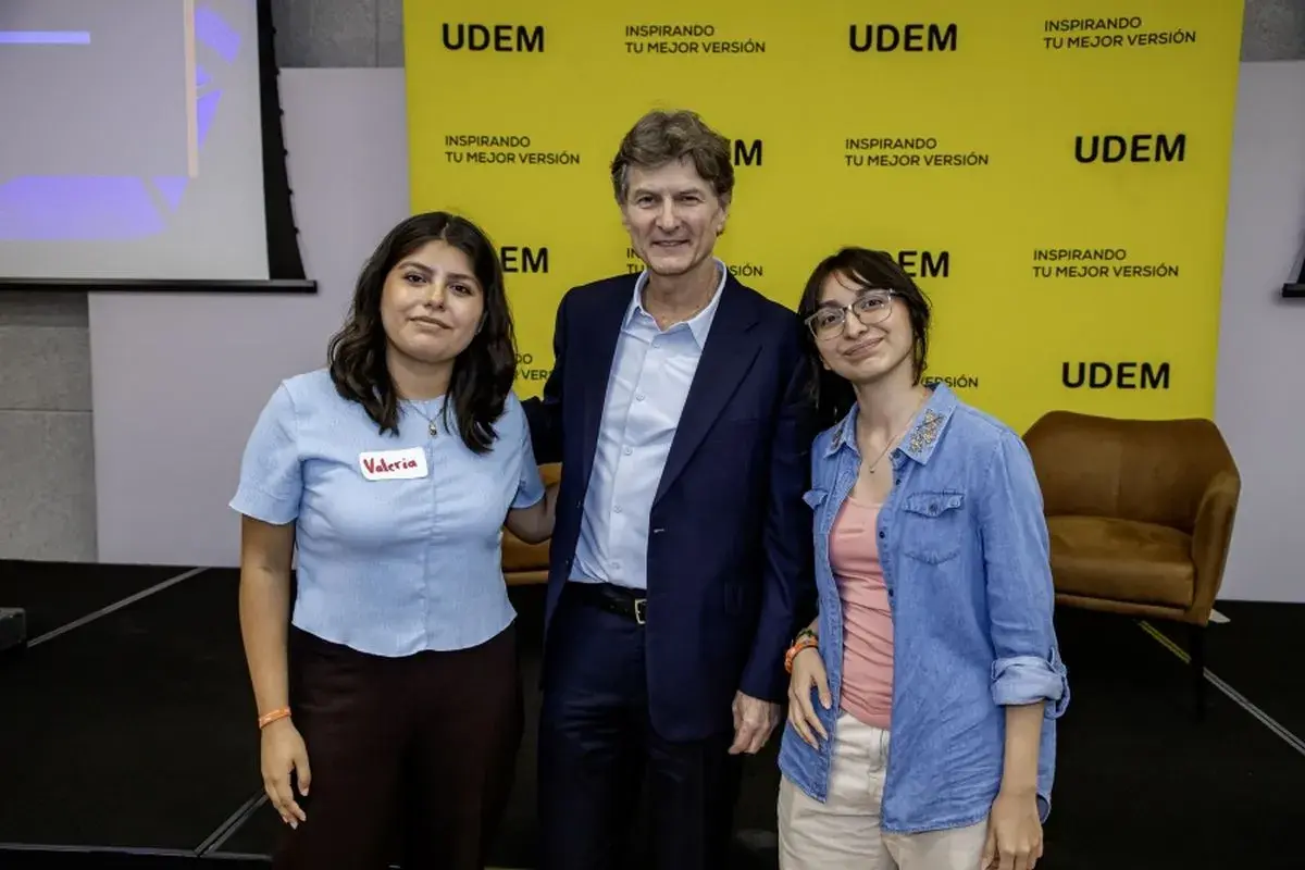 Archivo UDEM