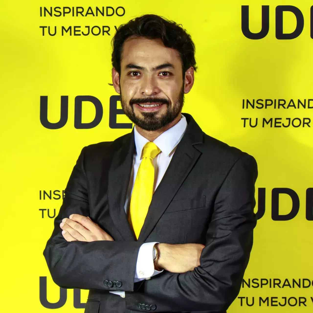 Tavera Ruiz, César