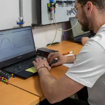 Laboratorio de Control Automático UDEM