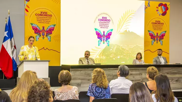 Archivo UDEM