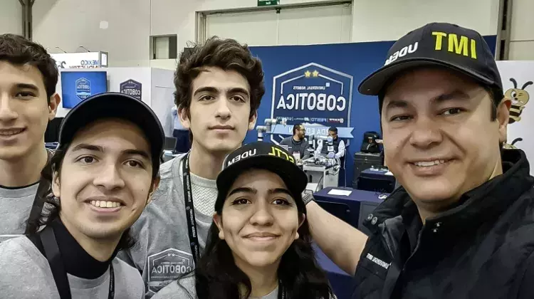 Archivo UDEM