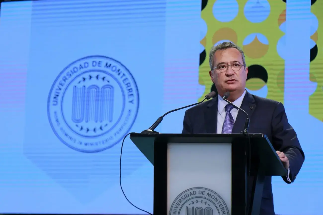 Álvaro Fernández Garza, presidente del Consejo UDEM