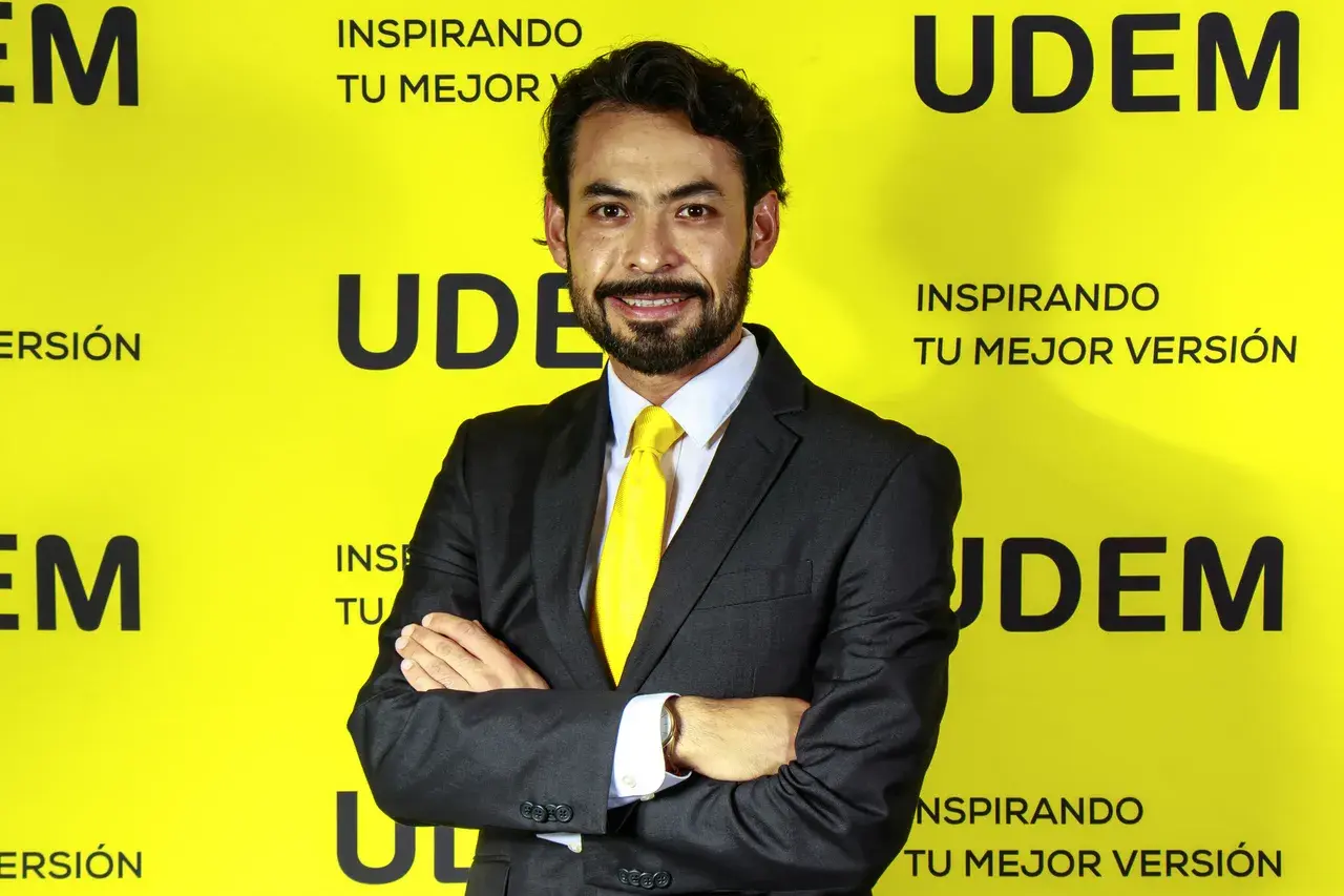 Tavera Ruiz, César