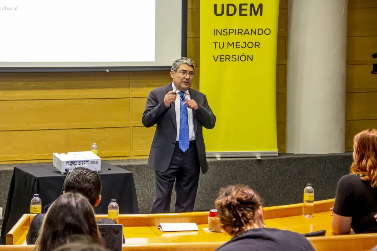 Archivo UDEM
