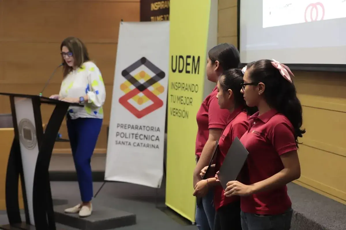 Archivo UDEM