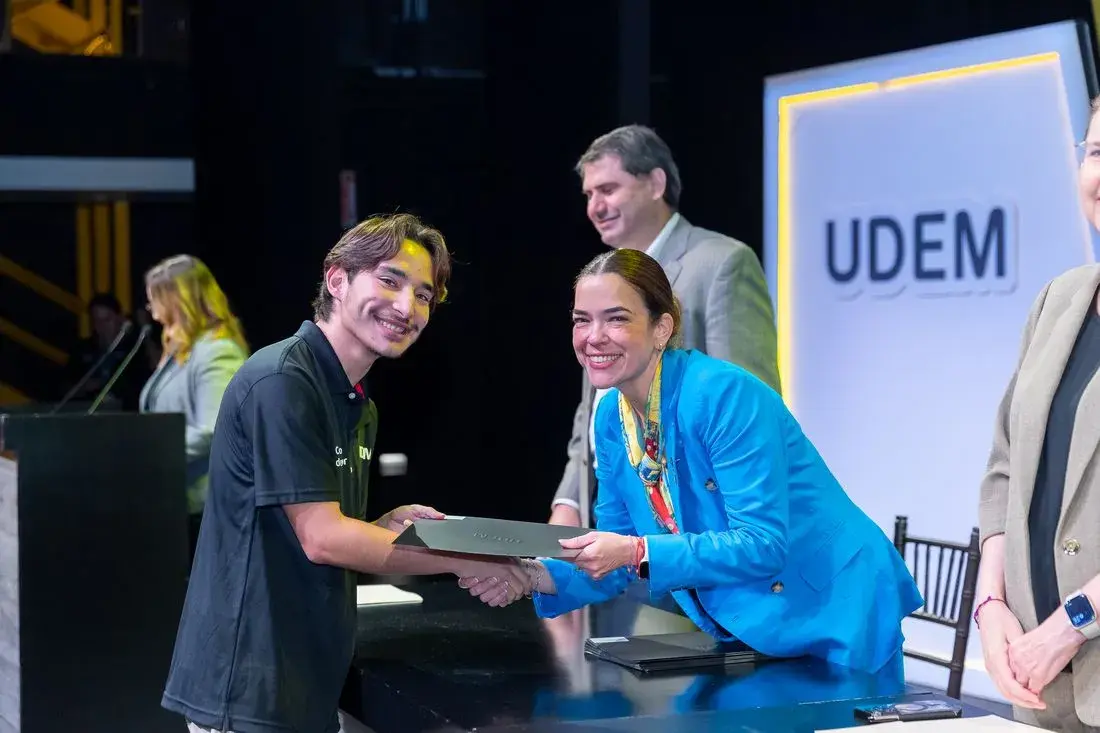 Archivo UDEM