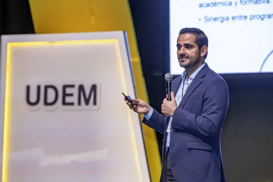 Archivo UDEM