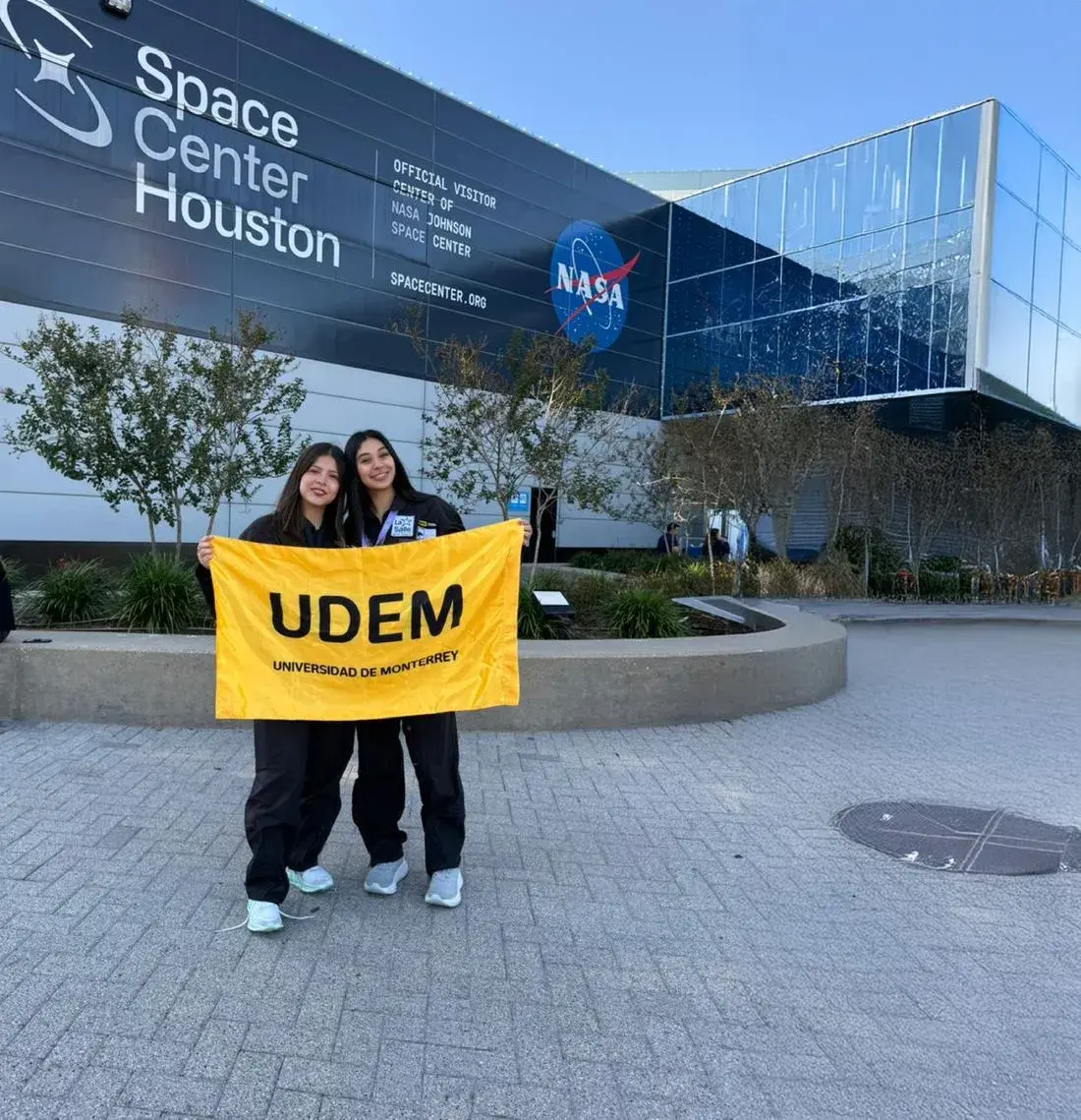Archivo UDEM