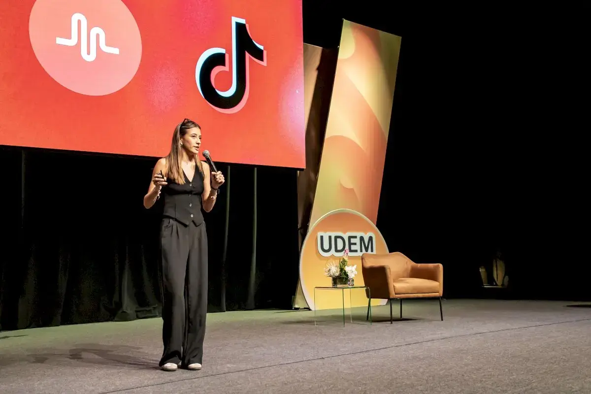 Archivo UDEM