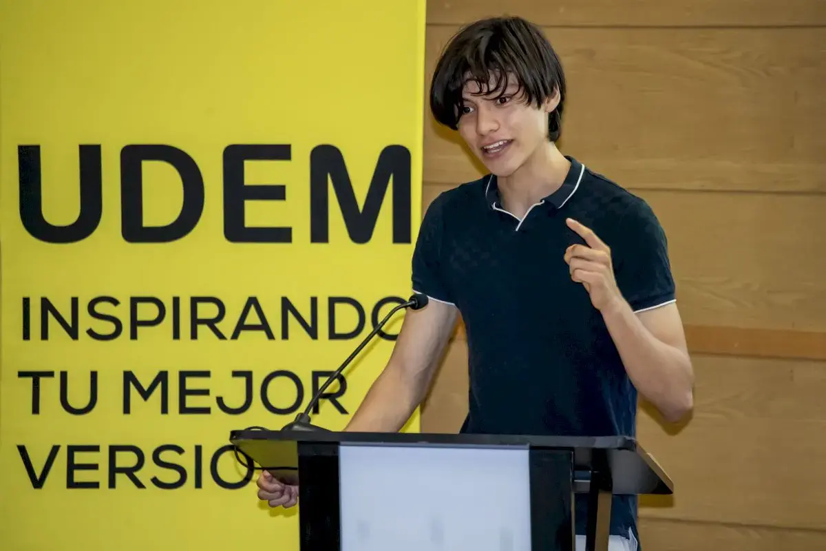 Archivo UDEM