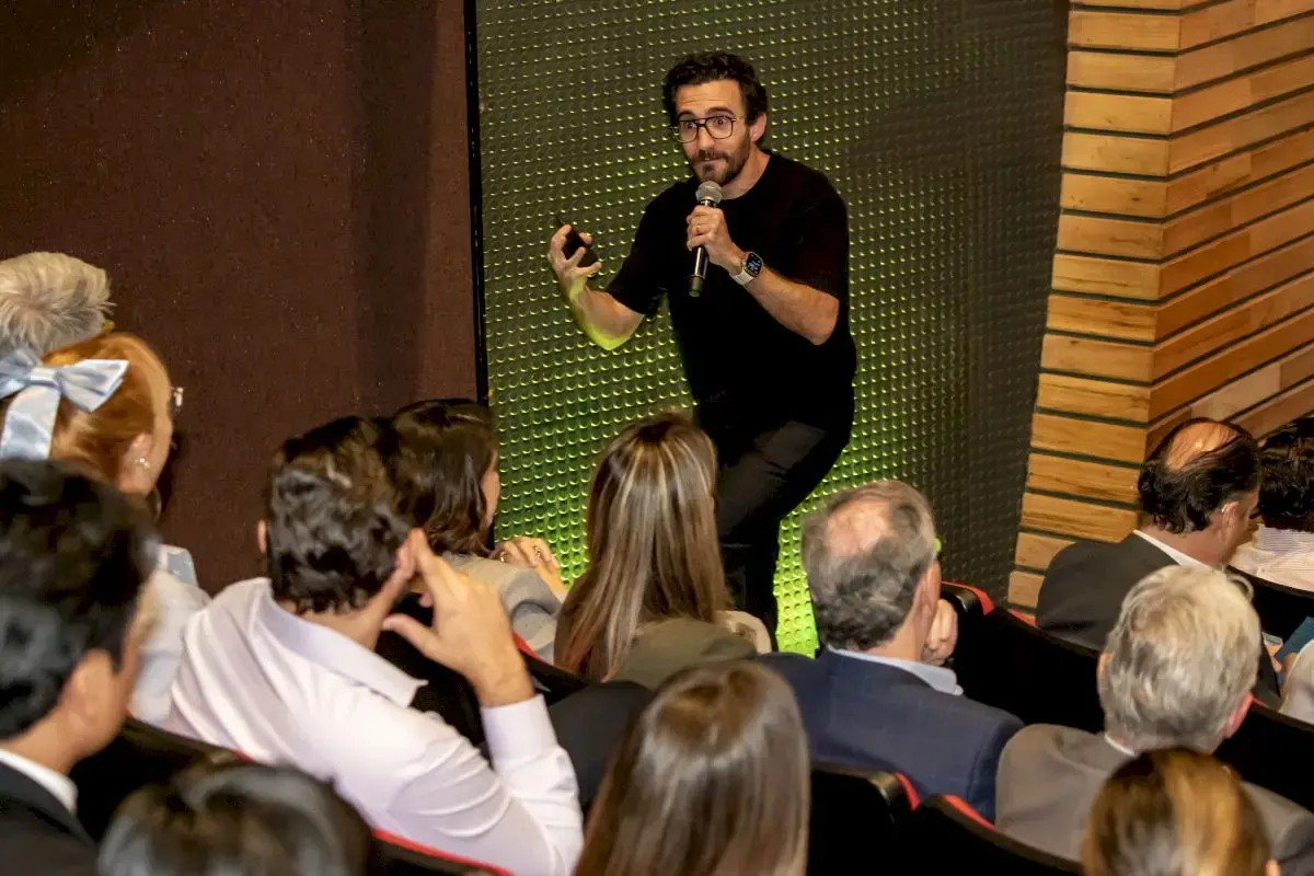 Archivo UDEM