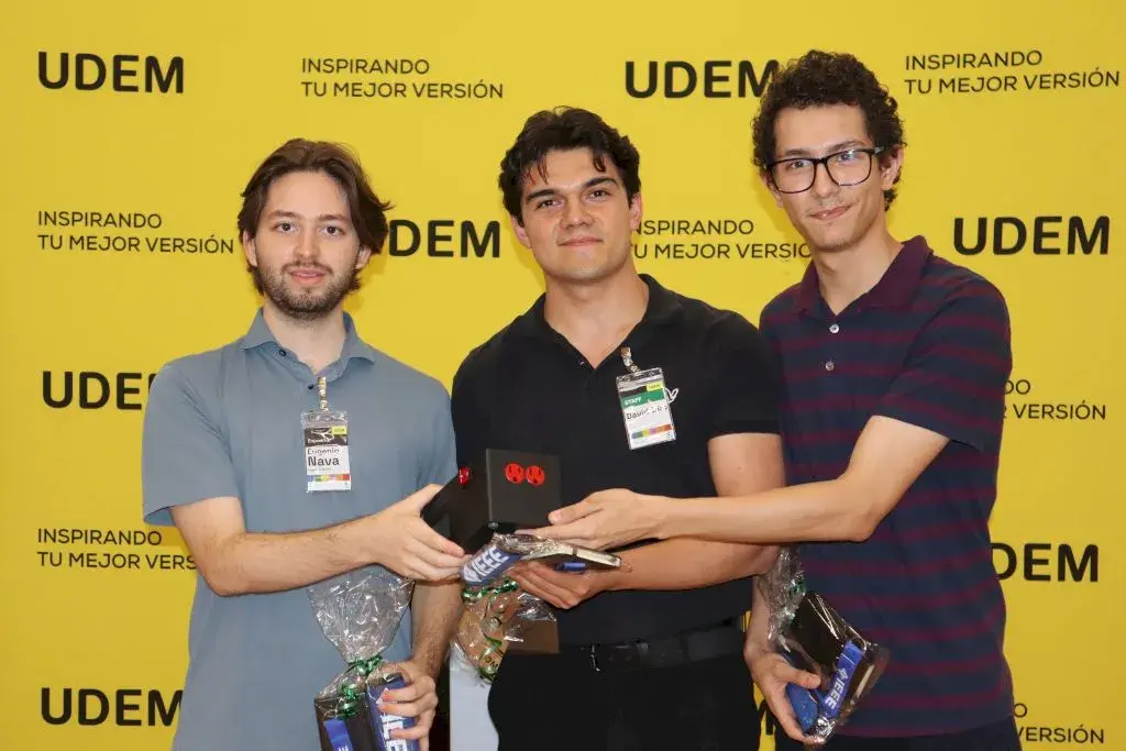 Archivo UDEM